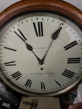 simple schuluhr stationsuhr eiche sehr rustikal vintage leicester clock Uhr