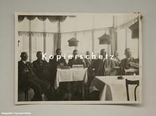 Foto HERRENGRUPPE im CAFÈ +