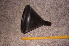 original alter Trabant-Benzintrichter, DDR, Metall, auch für MZ, Simson