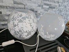 2 Ikea Lampen Knubbig 10937, Glas Blüten Blätter Weiß 25W  Leuchten Tischlampen 