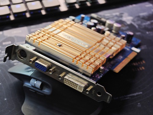 Gigabyte geforce 6600 - gigabyte, 256mb