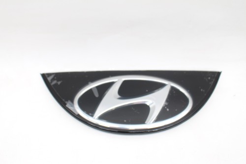 Hyundai tucson emblem - hyundai,