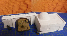 1:72 unbemaltes arabisches Wüstenhaus (No. 8) mit Mauer + Tor Orient Nahost  NEU