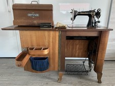 Antiquarische Nähmaschine