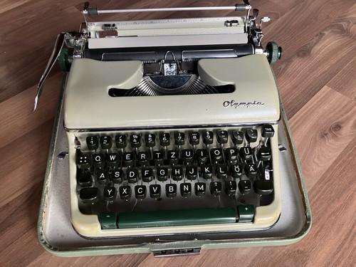 Schreibmaschine olympia - schreibmaschine,