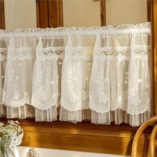 Romantische Spitzengardinen