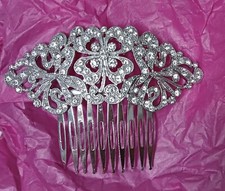 Peineta plateada. Peineta