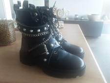 Zara Basic Biker Boots Damen Stiefeletten Stiefel EUR 38 Schwarz, Neuwertig 