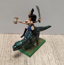 Warhammer Fantasy Dunkelelfen Sorceress On Cold One Metall