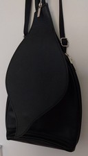 Damen Leder Rucksack Schwarz /Blattoptik
