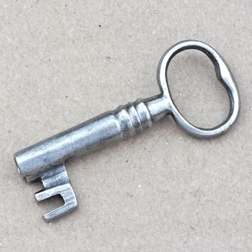 Antiker schlüssel kleiner - 2",