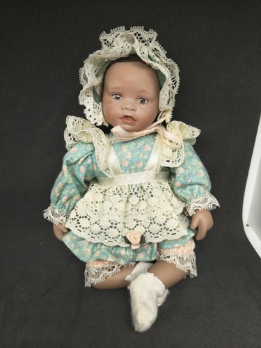 Ashton drake doll danielle - ashton,
