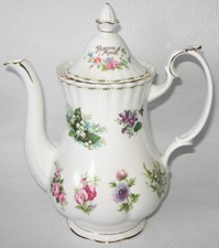 ROYAL ALBERT Kaffeekanne aus