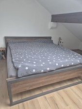 Bett 180x200 Mit Lattenrost