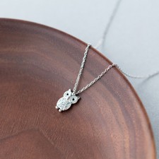 Halskette mit Anhänger Eule