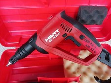 HILTI SF 4000. TROCKENBAU-DRUCKSCHRAUBER R/L.WIE NEU+ ZUBEHÖR + KOFFER TOP ZUST.