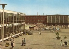 AK,DORTMUND, ca. 1963, BAHNHOF, EISENBAHN, BELEBTER PLATZ, Autos