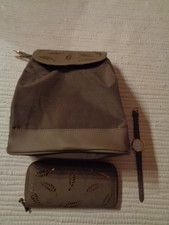 Kleiner Damen - Rucksack - Geldbörse - Armbanduhr, neu