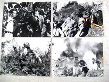 CAPRONA 2 - 4 Pressefotos - Doug McClure Dana Gillespie People That Time Forgot