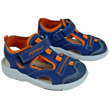 Schöne Kindersandalen von