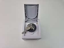 Aufputz Steckdose abschließbar AP Steckdose mit Schloss abschließbare Steckdose