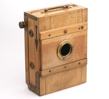 Kompakte Holz Reisekamera Format 13x18 cm ohne Objektiv