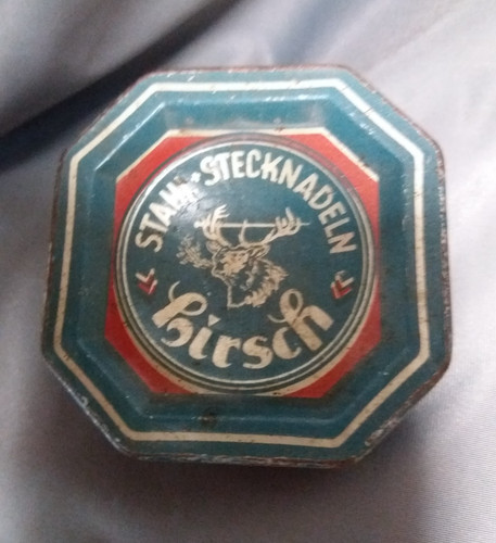 Alte blechdose stecknadeldose - alte,