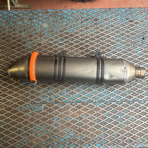 Akrapovic auspuff 50mm - auspuff,