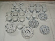 Porzellan Konvolut Strohblumen