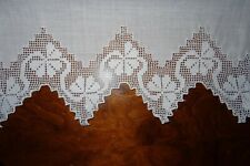 handgearbeitete Scheibengardine 33x54 cm weißes Linnon wertvolle Zackenspitze  