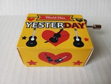 Fridolin Hand Crank Music Box