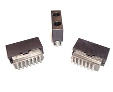 # Harte-Grundbacken+Aufsatzbacken Dreibackenfutter D160 mm von Bison neuwertig