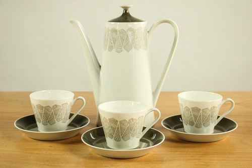 Kaffeekanne mit tassen - mit,