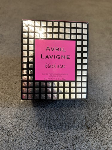 Avril lavigne black star - avril,