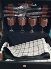 SAGAFORM Picknick-Koffer