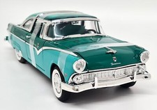 Signature 1/18 Ford Crown