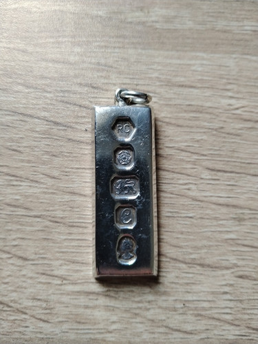 1977 massiver sterling - 1977,
