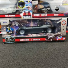 AUTO JADA TOYS BATMOBILE &