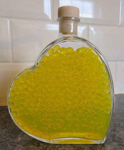 Gelb gefärbtes quellgel - gefärbtes, im