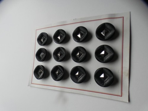 Stück alte glasknöpfe - 12,