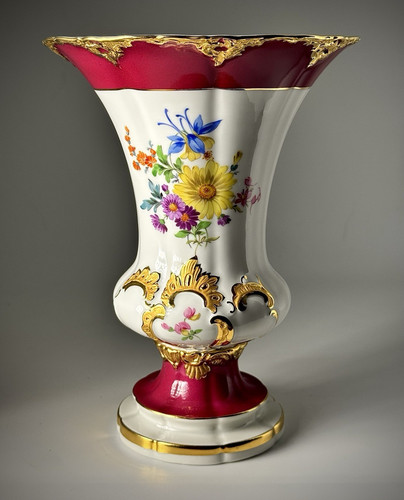 Meissen vase form 18 - b-form, •