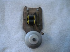 Alte elektrische Klingel antik Hausglocke Türklingel Holzgehäuse - Sammlerstück