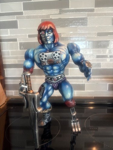 Inch motu monster custom - inch,