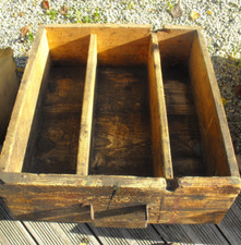 1 von 3 alte massive Holzkiste Schublade Werkbank Industriedesign Loft Vintage