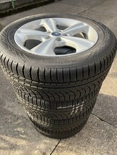 Winterreifen für Ford Kuga mit Originalfelgen