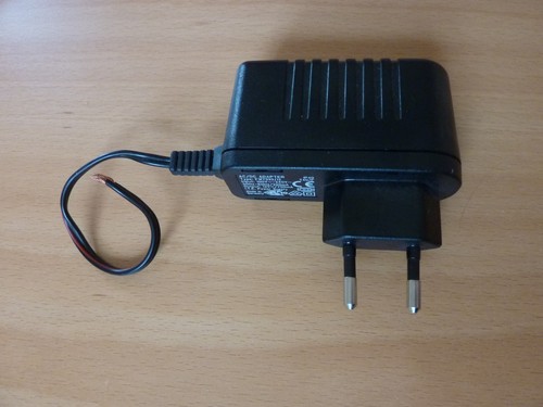 Steckernetzteil 12v 700ma - dc,