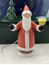 Wendt & Kühn  Großer Weihnachtsmann  mit Baum und Tülle Tannenbaum