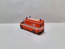 HERPA Feuerwehr RTW MB T1 Frankfurt RAL 3024 Dach weiss