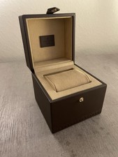 Louis Vuitton Uhrenbox Etui aus Leder braun beige Samt Kissen
