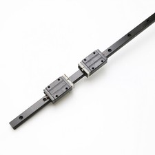 NSK Linearführung mit 2 Schlitten L:1070mm (14x15) LY15